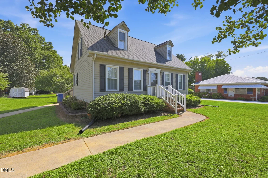 Photo of 909 Highview Street