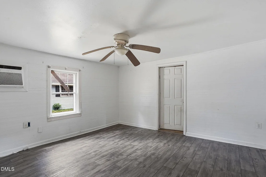 Photo of 207 2nd Street