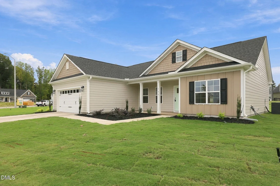 Photo of 135 Grinnell Loop