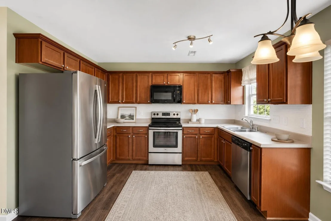 Photo of 2509 Covington Loop