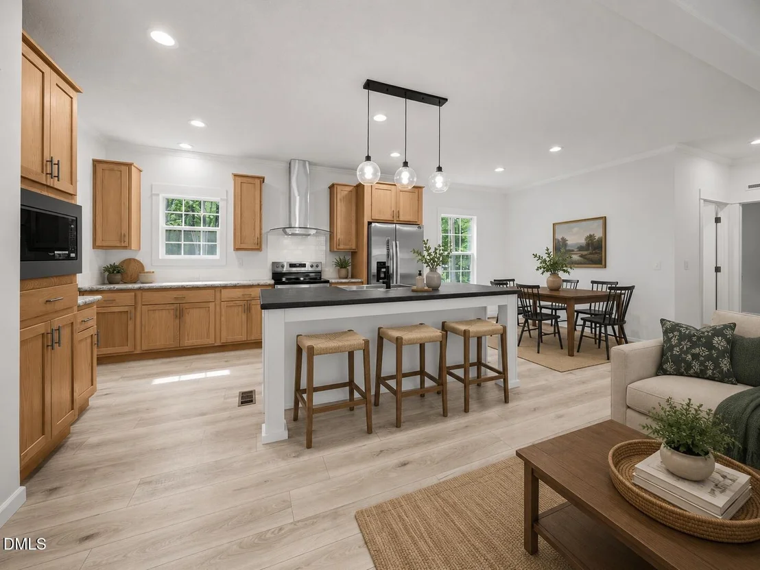 Photo of 2558 Buckingham Drive