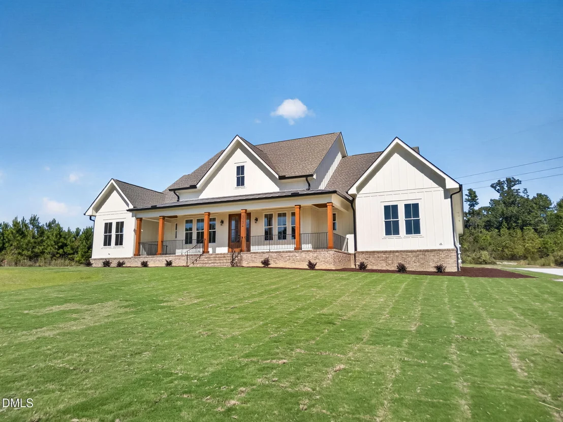 Photo of 1104 Elevation Road