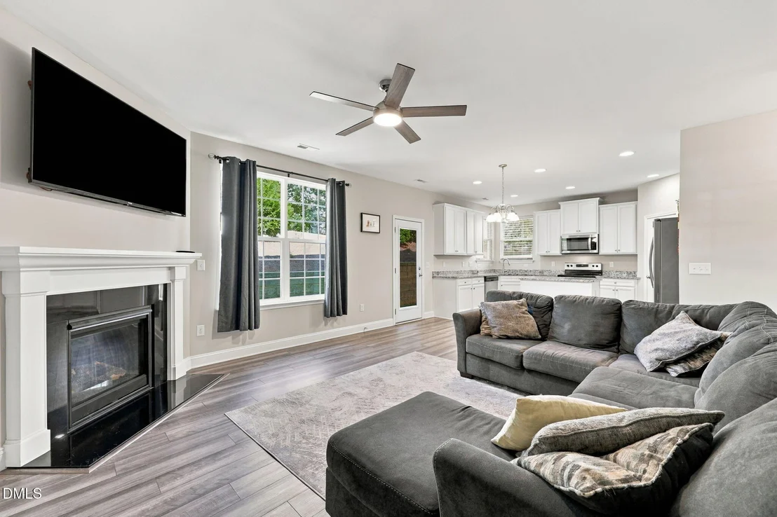 Photo of 2170 Campbell Loop