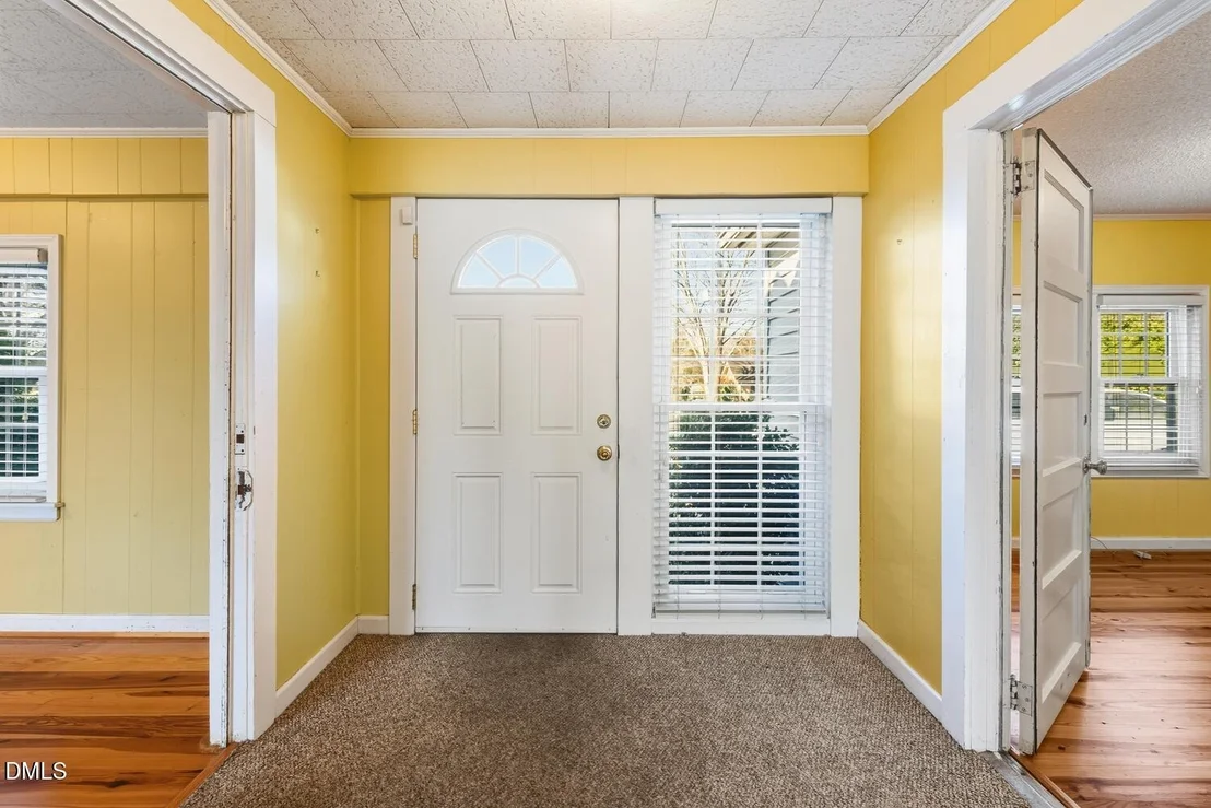 Photo of 1146 Rogers Road