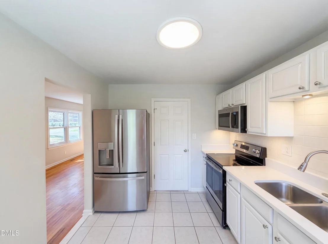 Photo of 910 Devonport Drive