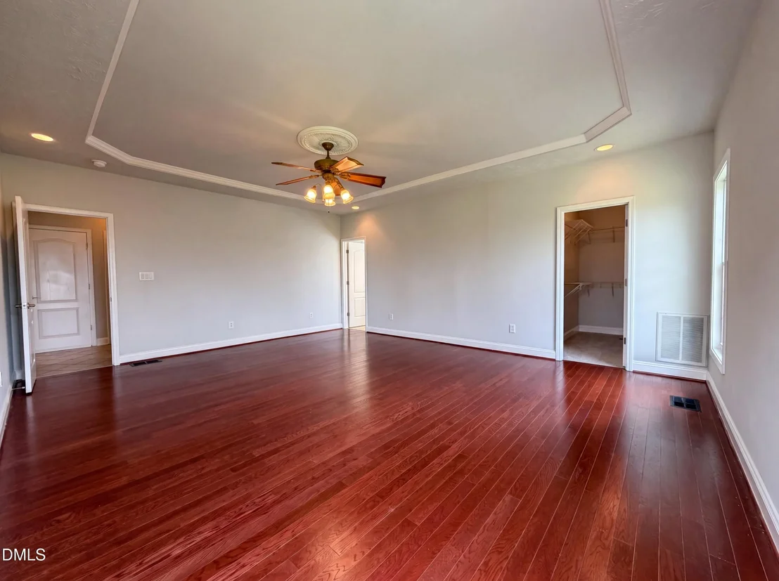 Photo of 824 Camwheel Drive