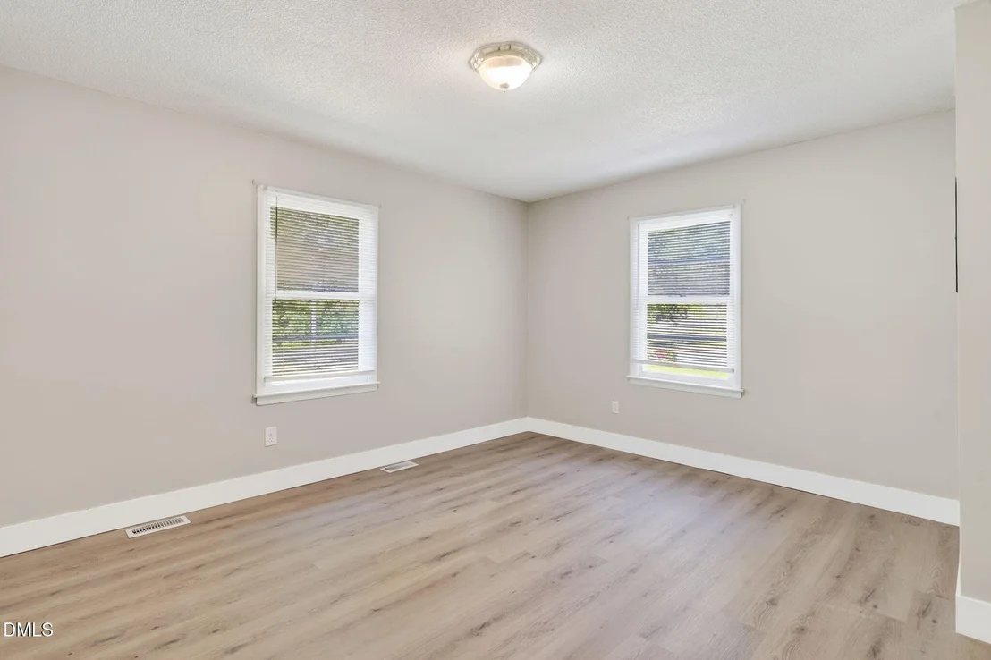 Photo of 10166 Buffalo Road