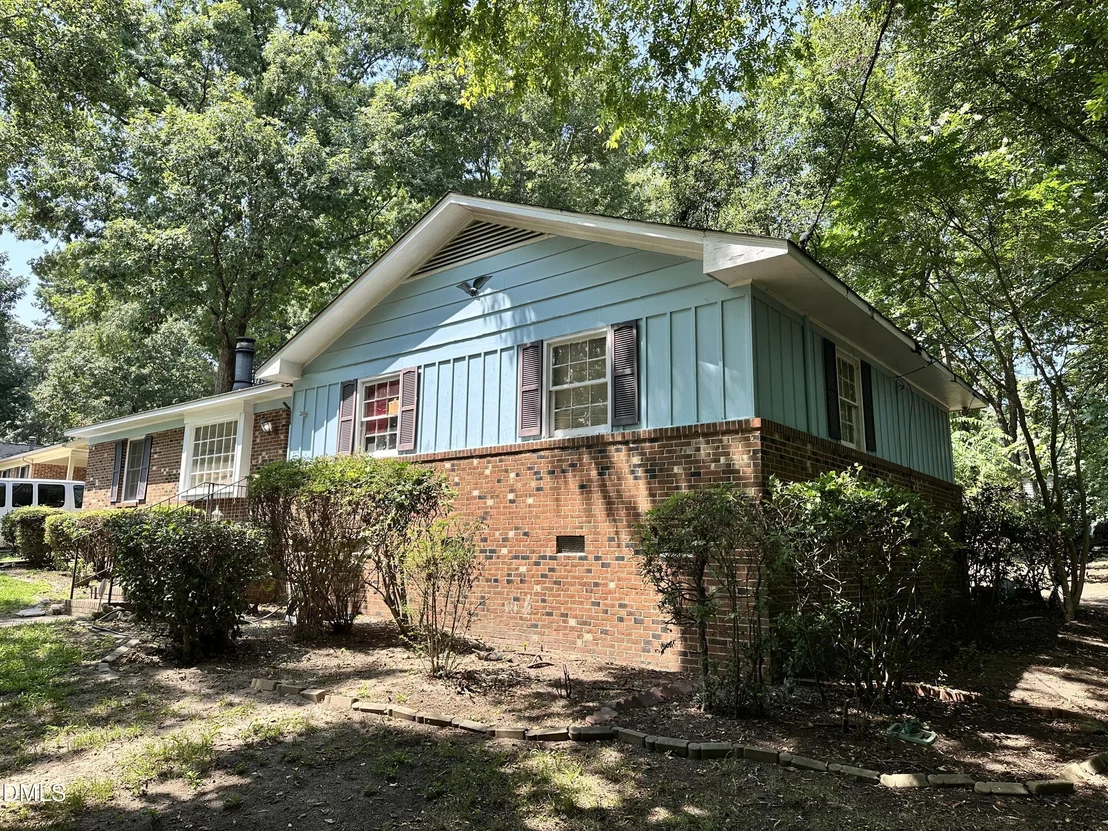 Photo of 4117 Willow Oak Road
