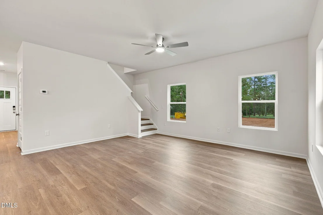Photo of 709 Crestview Drive