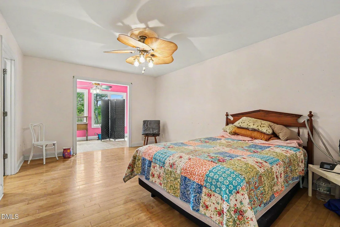 Photo of 1750 Tom Oakley Road