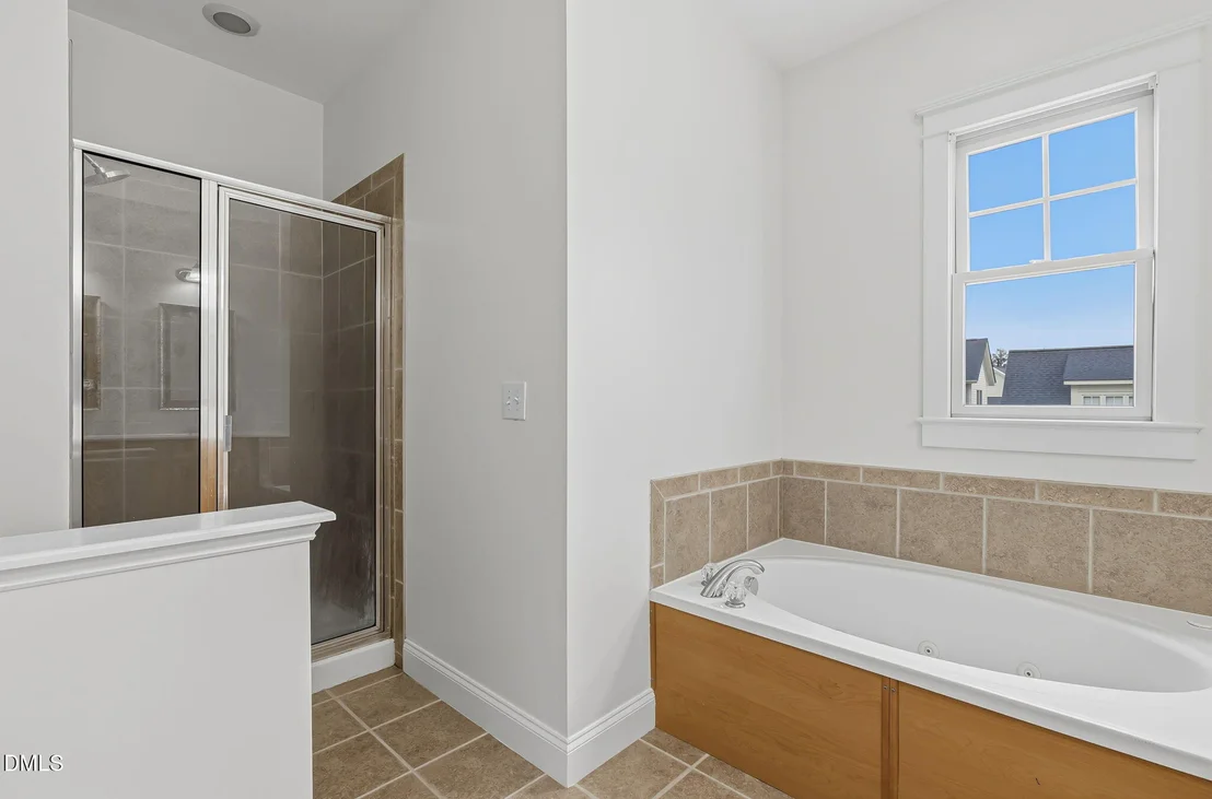 Photo of 112 Bridgegate Drive