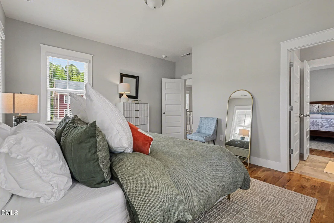Photo of 501 Whitehall Circle