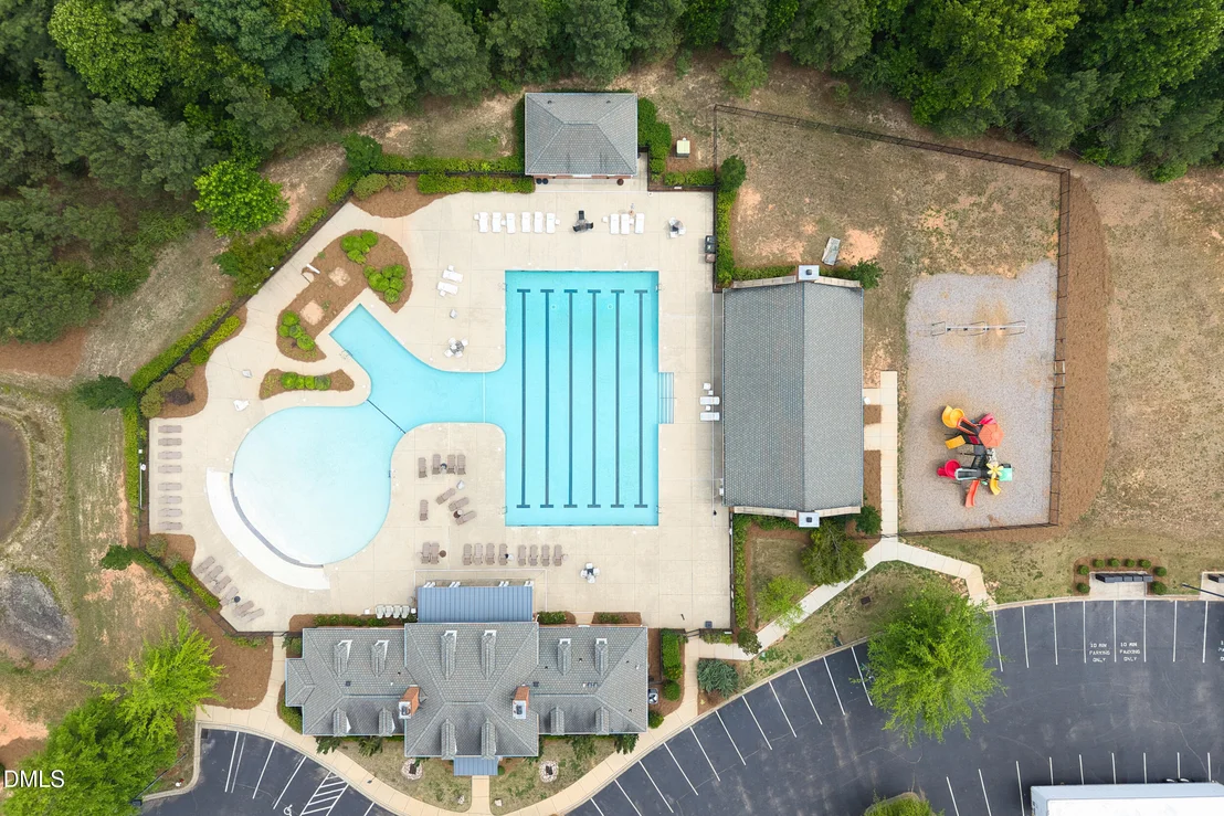 Photo of 200 Sutherland Drive