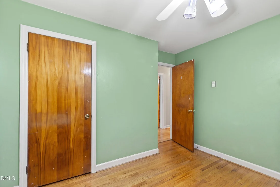 Photo of 6324 Tryon Road