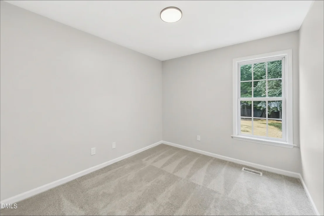 Photo of 165 Cedarhurst Lane