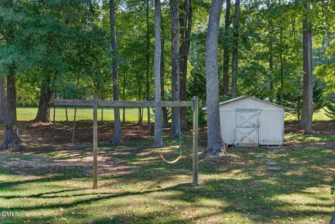 Photo of 102 Meadow Park