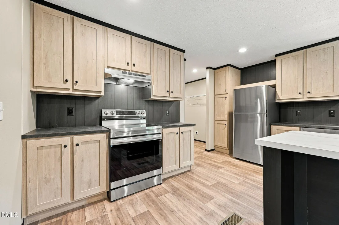 Photo of 8019 Cornwall Road