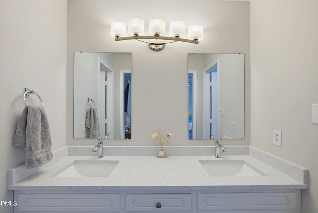 Photo of 3500 Castlegate Drive