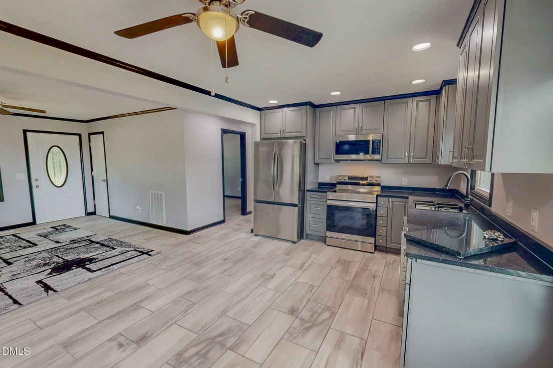 Photo of 1200 Ridge Road