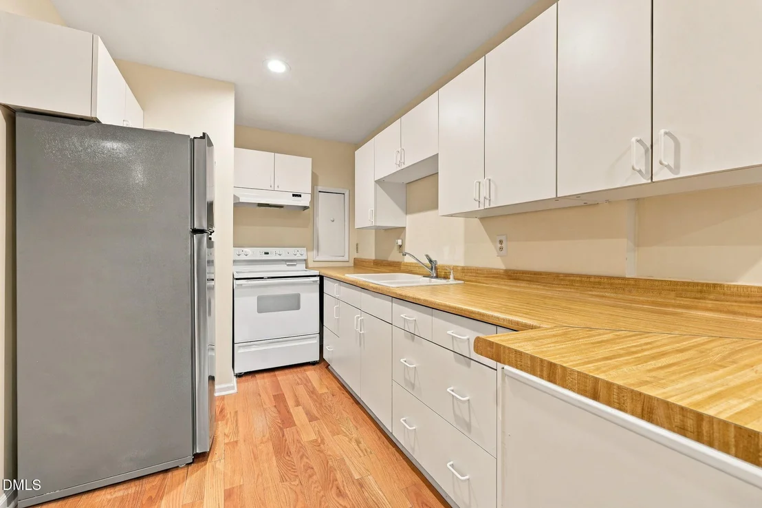 Photo of 3724 Darwin Road