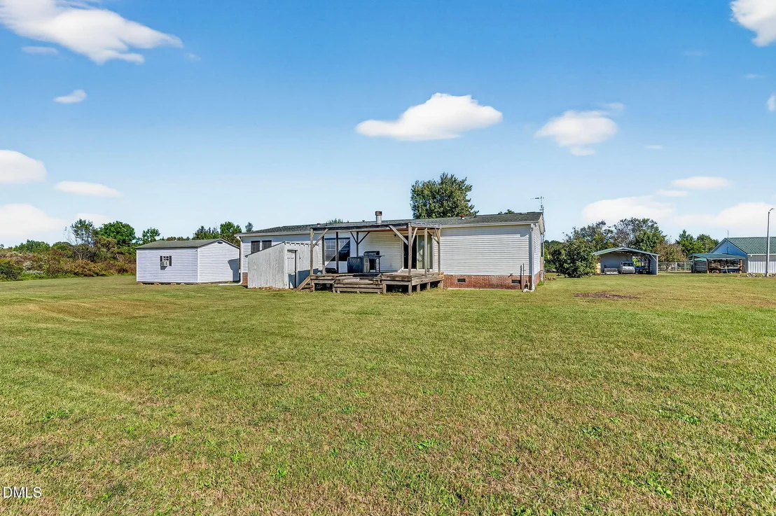 Photo of 1190 Sanders Road