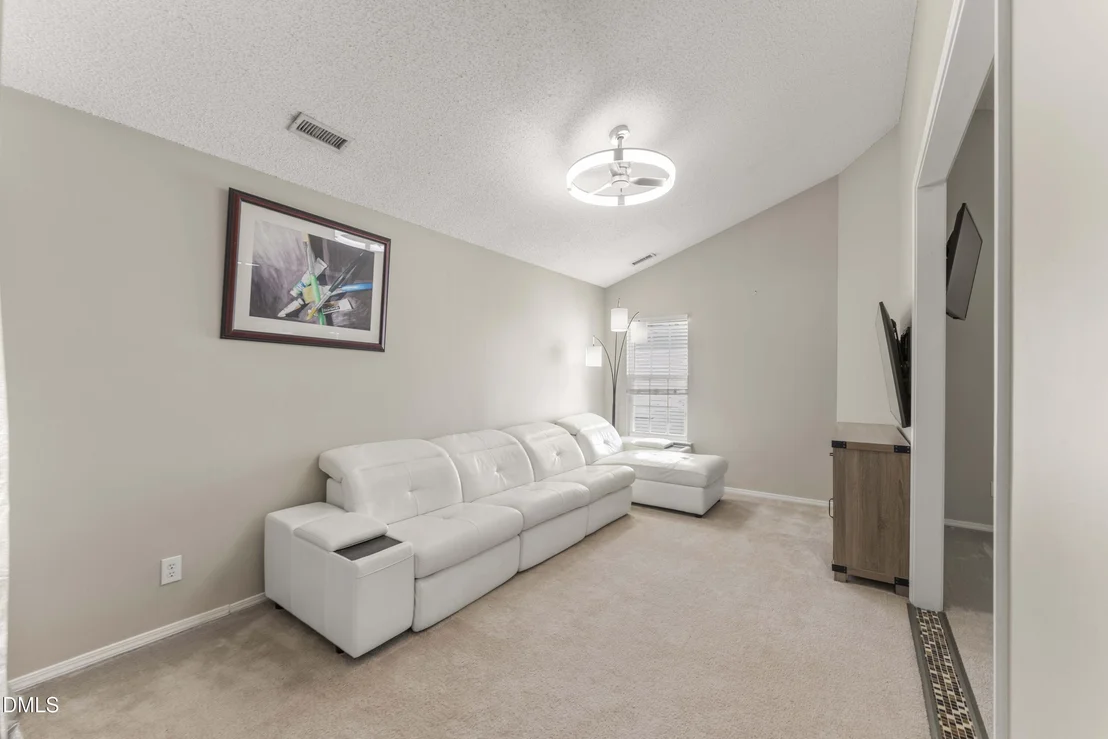 Photo of 3045 Buttonwood Lane