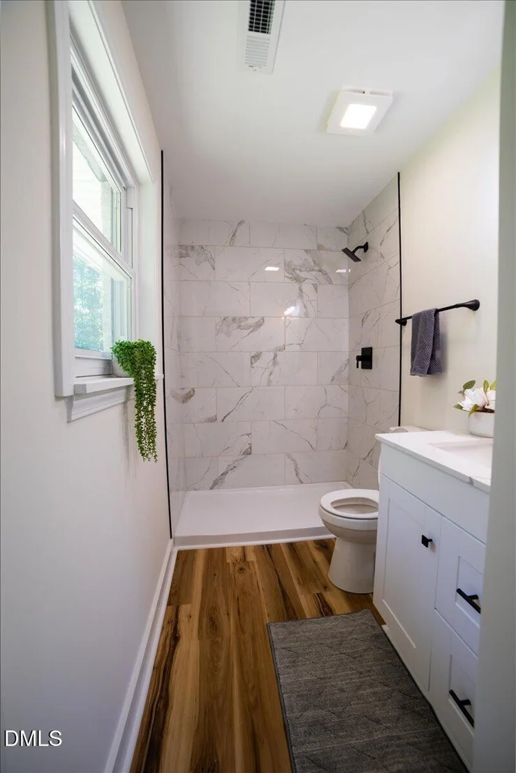 Photo of 906 Circle Drive
