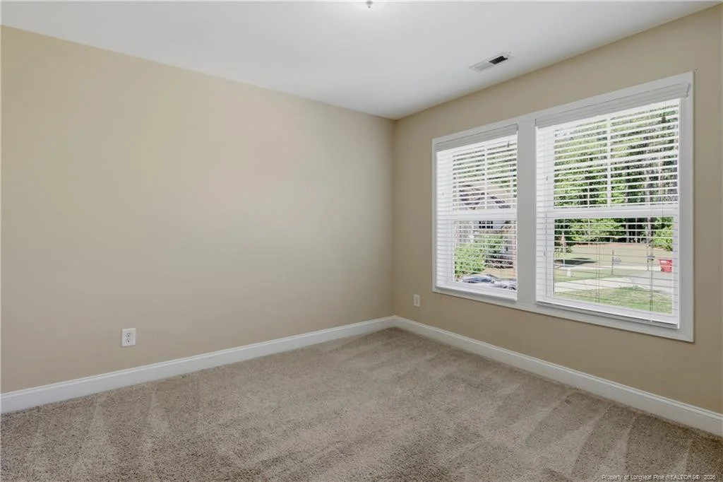 Photo of 31 Waterside Circle