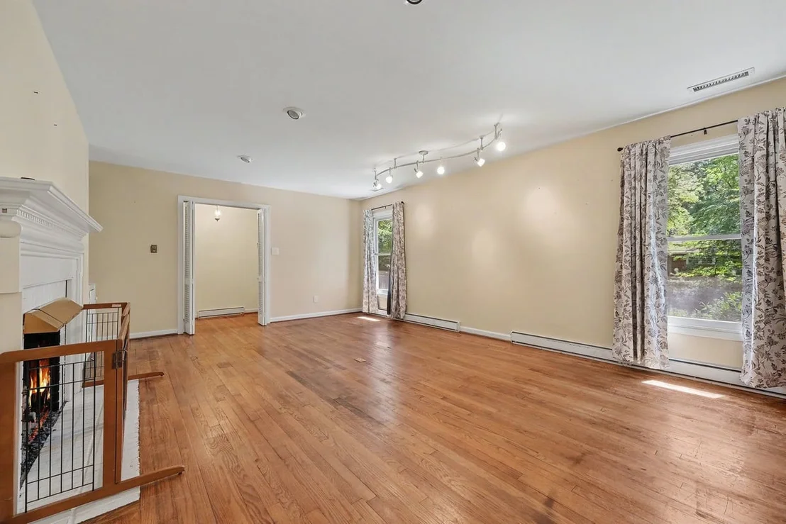 Photo of 410 Brookside Drive