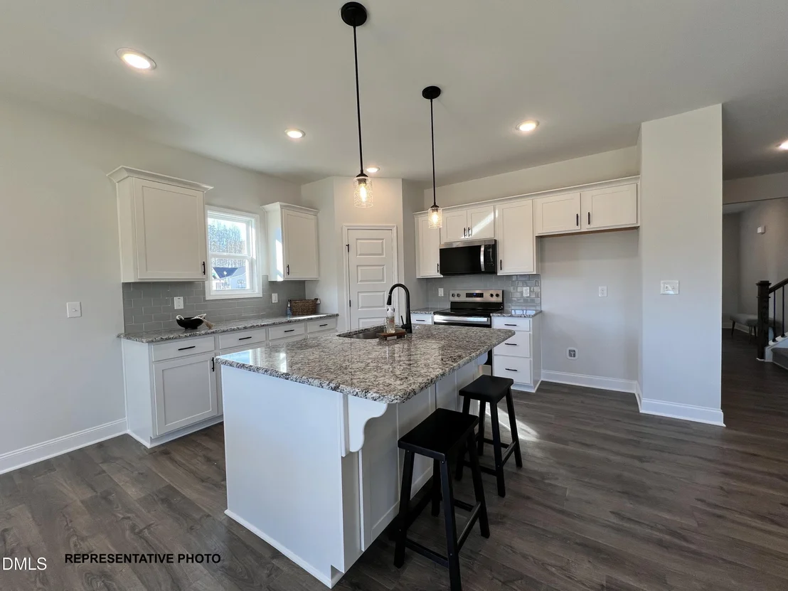 Photo of 211 Cardovia Way