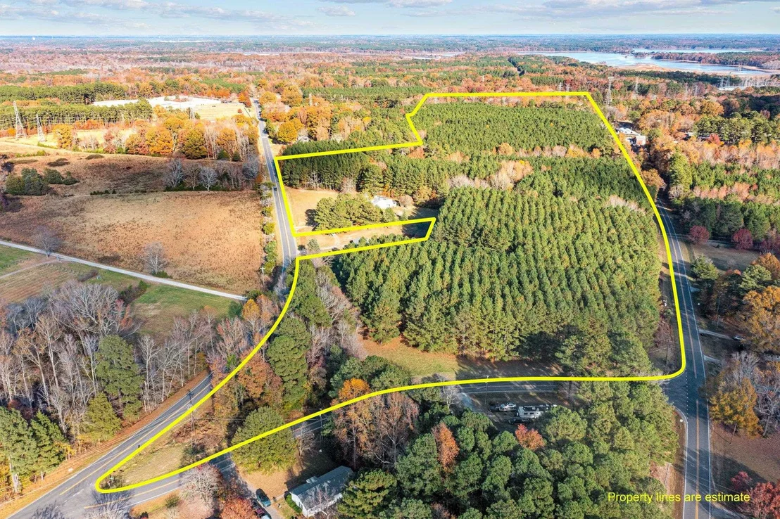 Photo of 3216 Hamlin Road