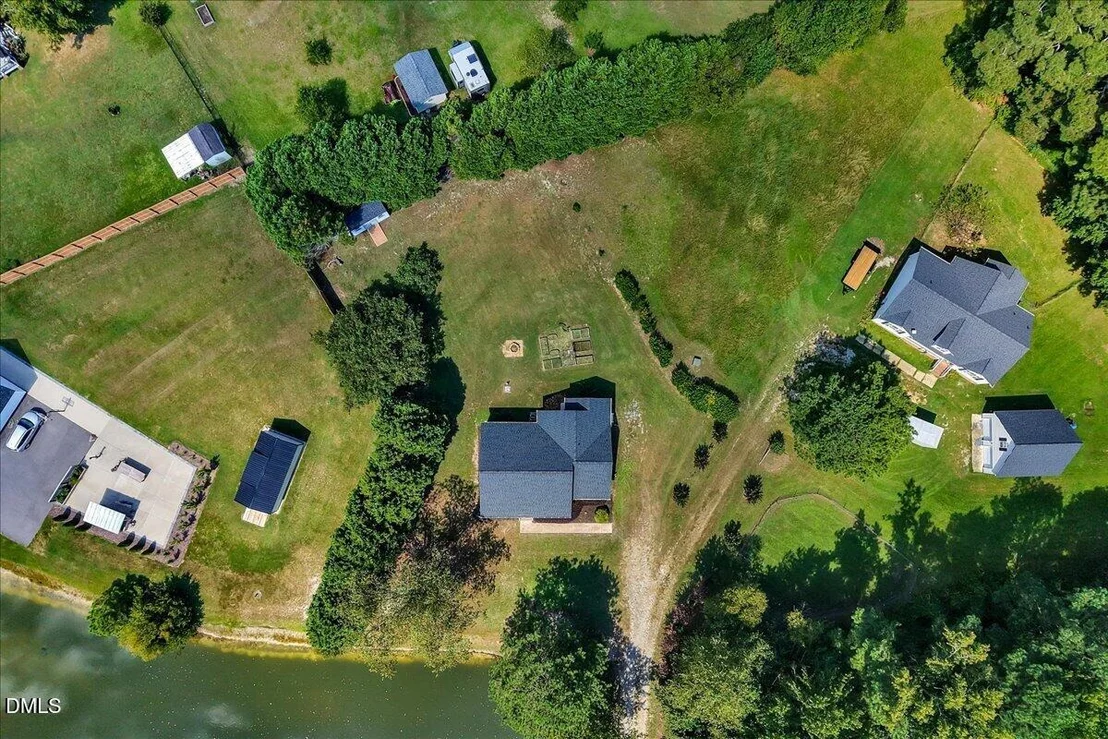 Photo of 128 Edmondson Drive