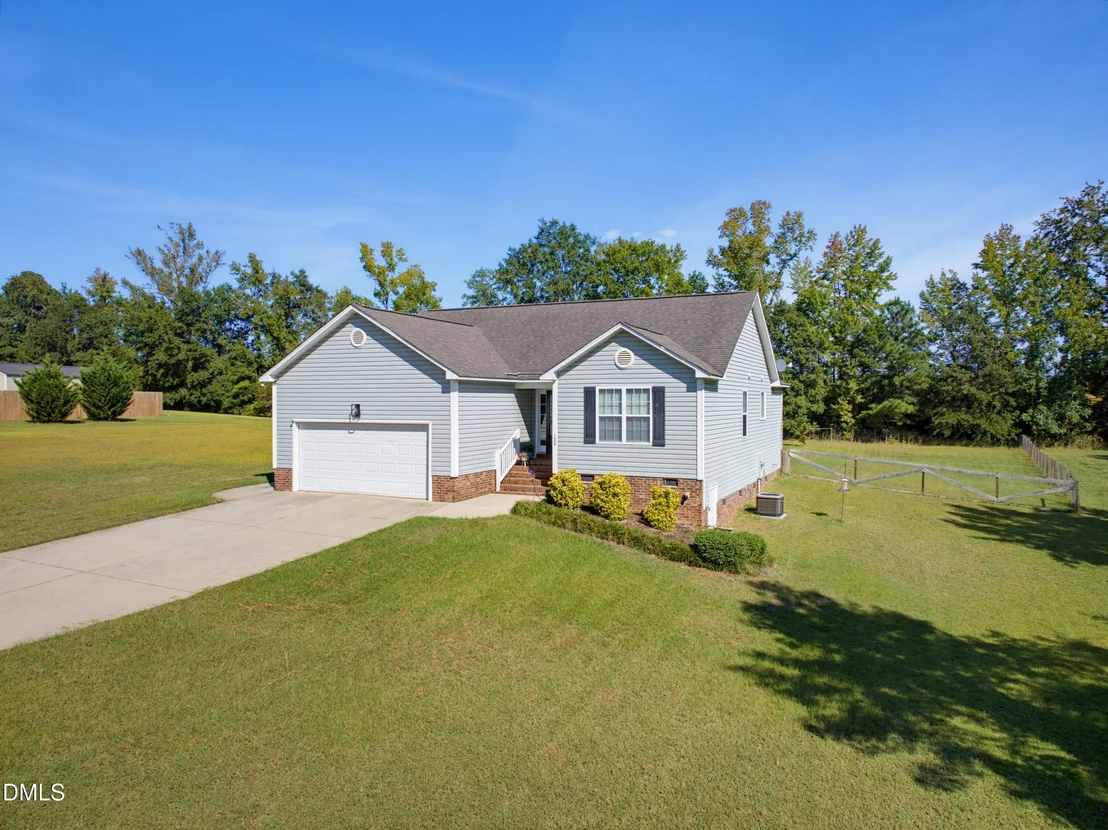 Photo of 122 Fox Chase Lane