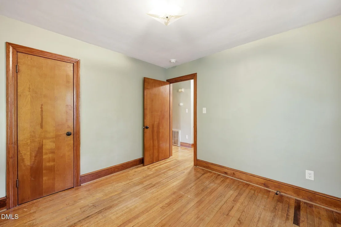 Photo of 213 Pine Tree Road