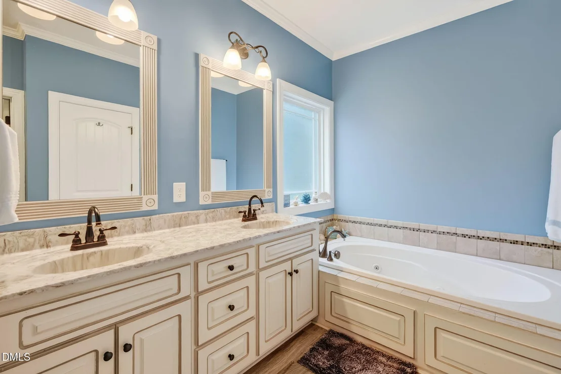 Photo of 308 Willowbrook Drive