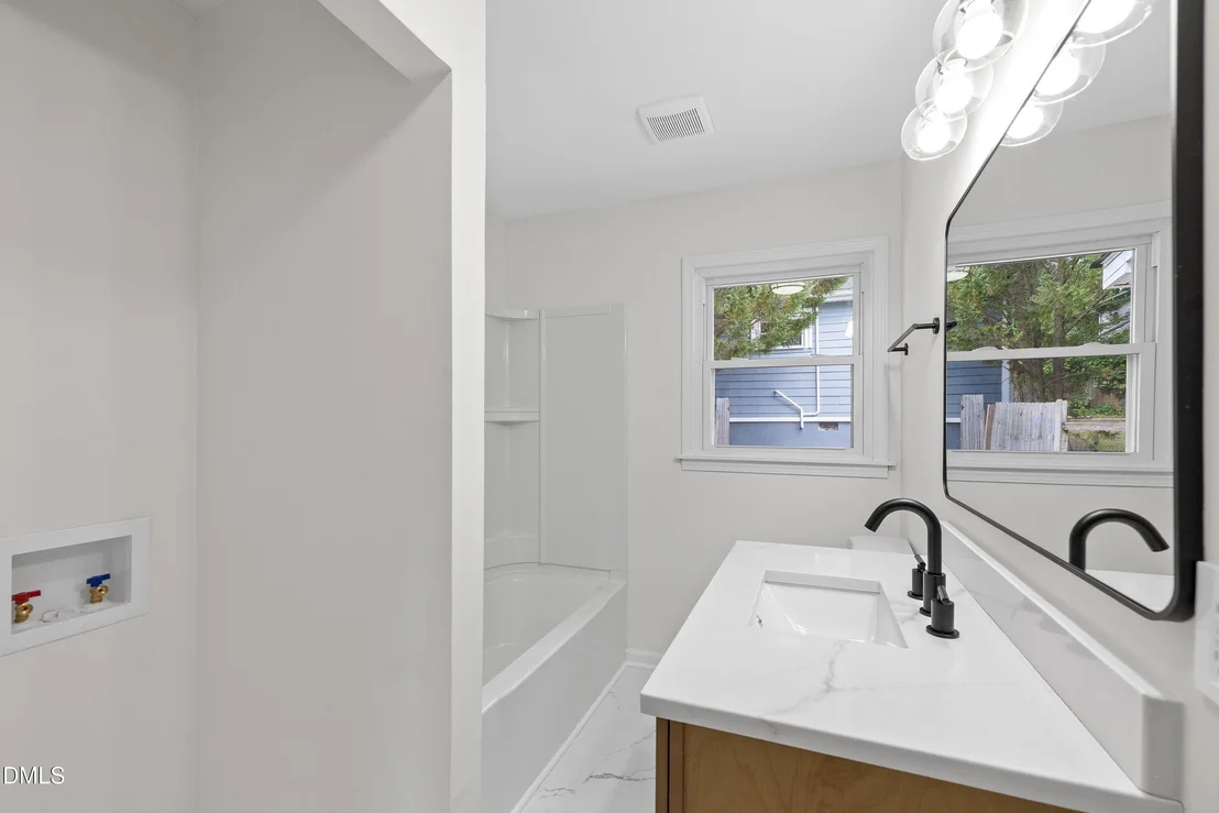 Photo of 1025 Juniper Street
