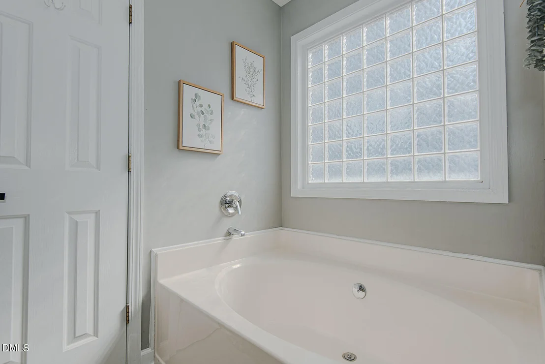 Photo of 611 Pebble Drive