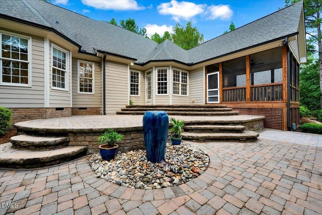 Photo of 140 Rivers Edge Drive