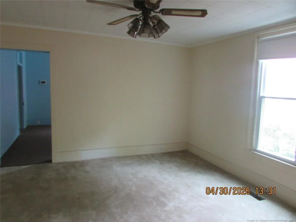 Photo of 215 E Maple Street