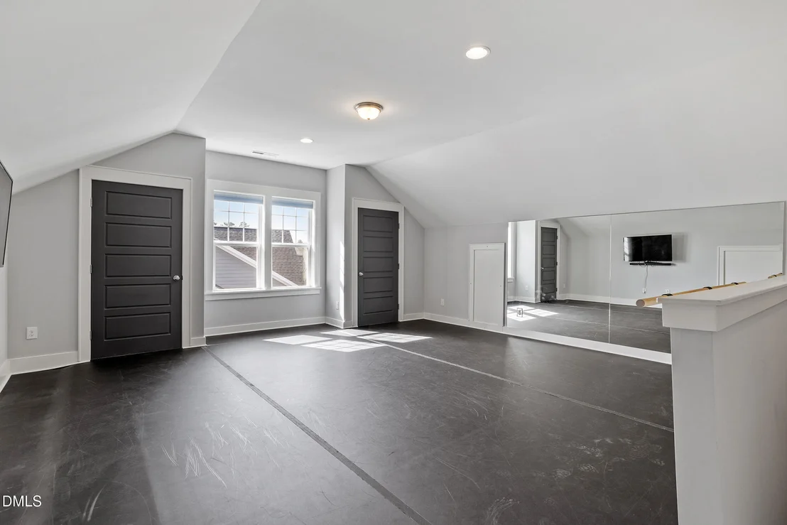 Photo of 123 Larkin Lane