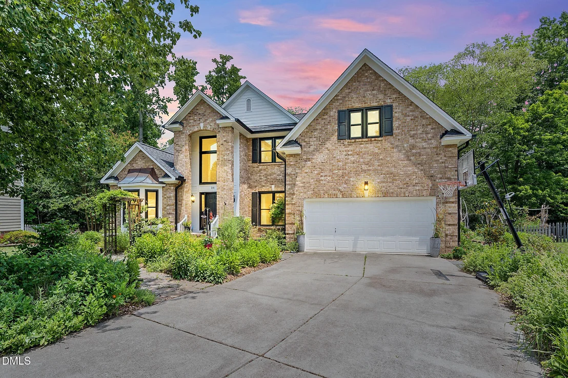 Photo of 211 Forest Brook Drive