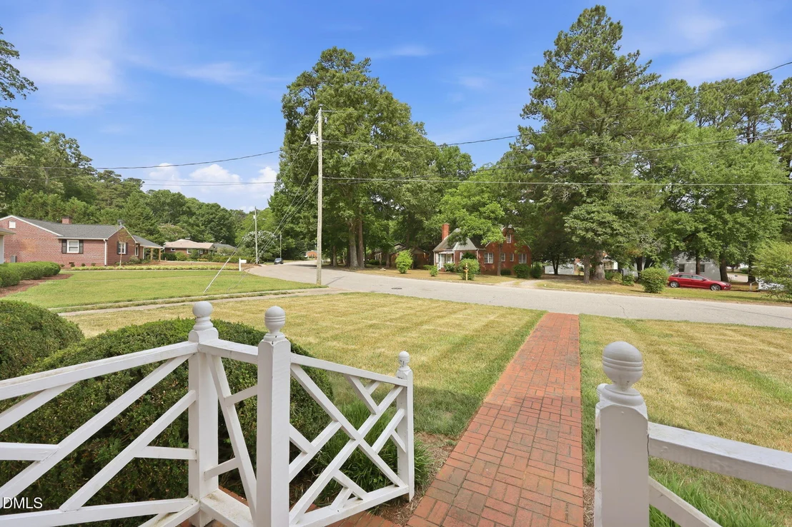 Photo of 203 Hillcrest Drive
