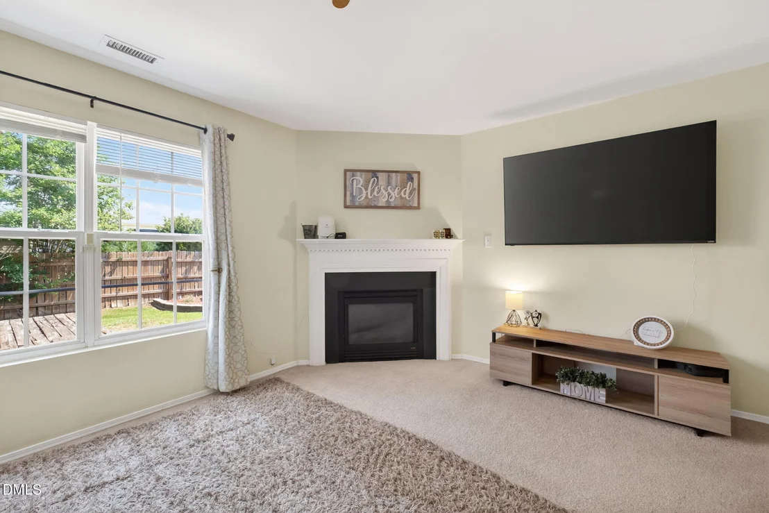 Photo of 1012 Breeze Lane