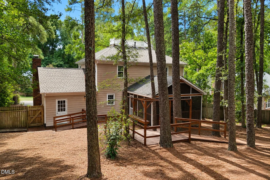 Photo of 2435 Sedgefield Drive