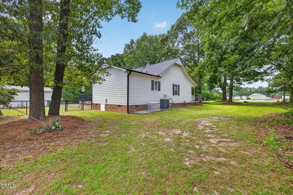 Photo of 2001 Southfort Drive