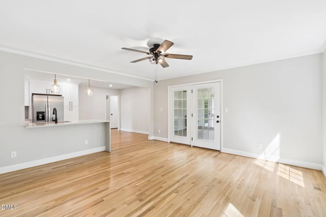 Photo of 412 Pinecroft Drive