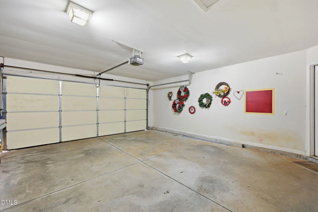 Photo of 514 Walnut Crossing Drive
