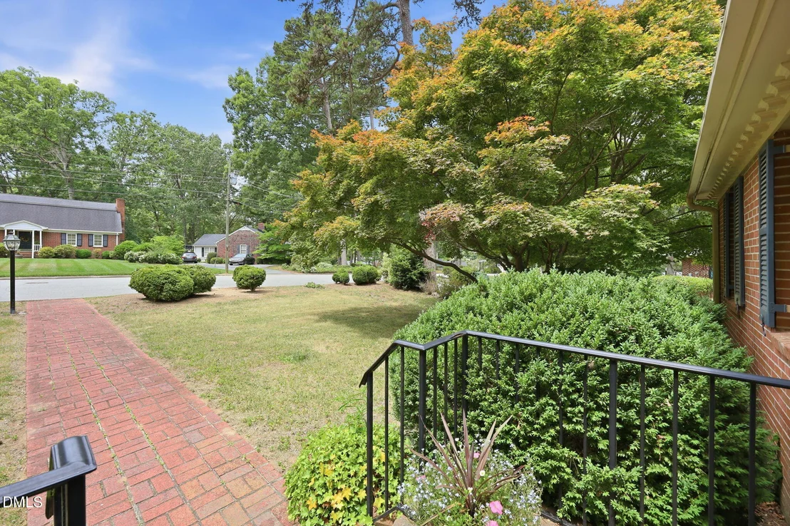 Photo of 212 Hillcrest Drive