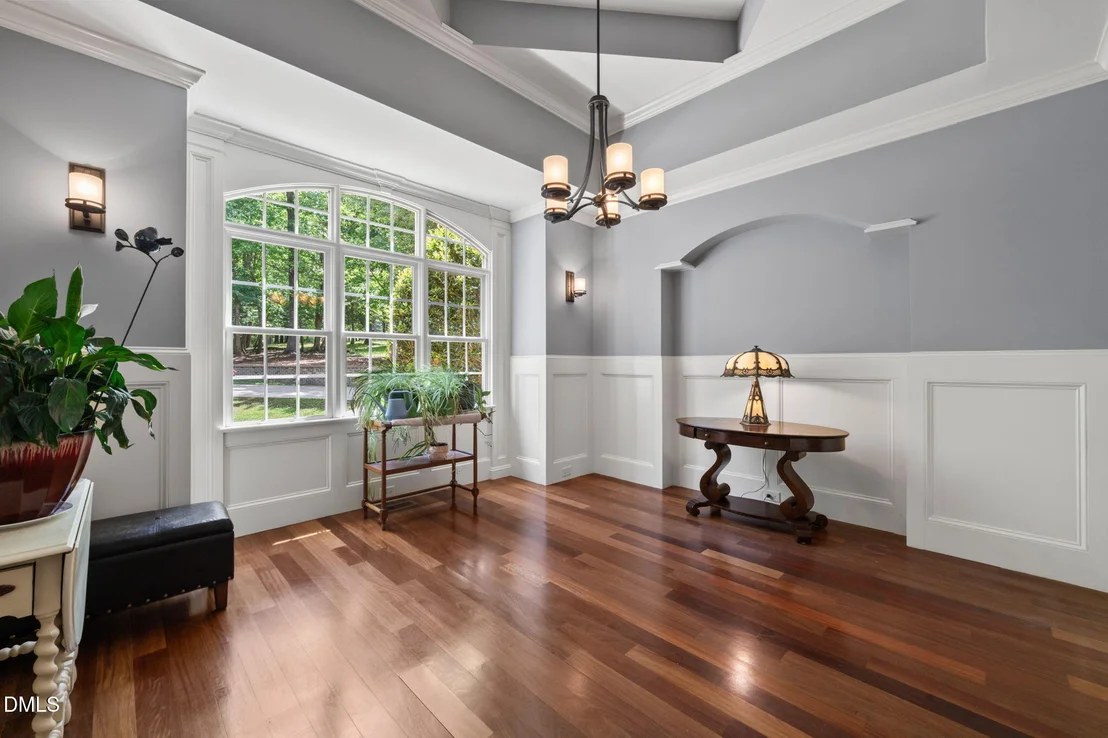 Photo of 2031 Silverleaf Drive