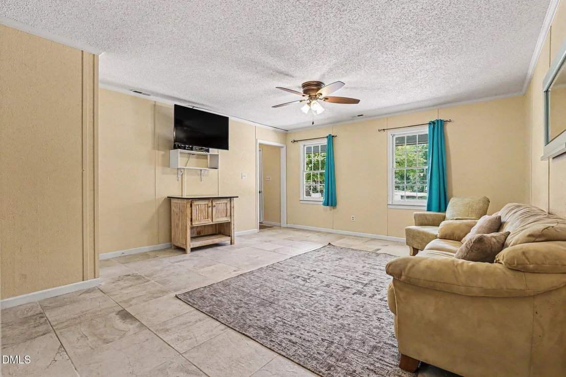 Photo of 2256 Shotwell Road